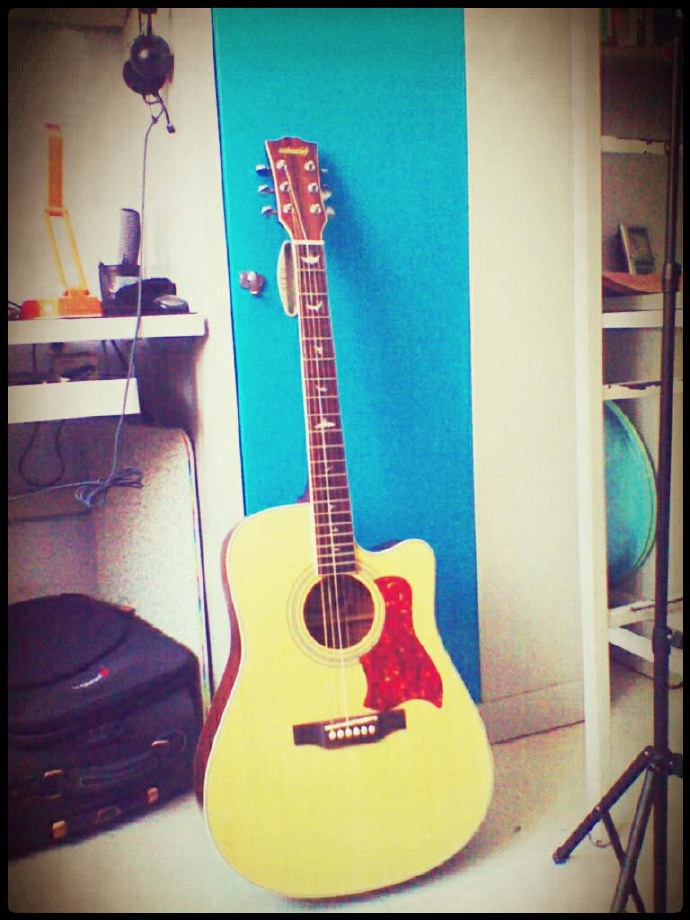 《萍轻水不惊》 作者：爆款 txt文件大小：256.58 KB