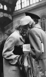 《[二战]犹若故人归》 作者：尉迟兰心 txt文件大小：356.37 KB