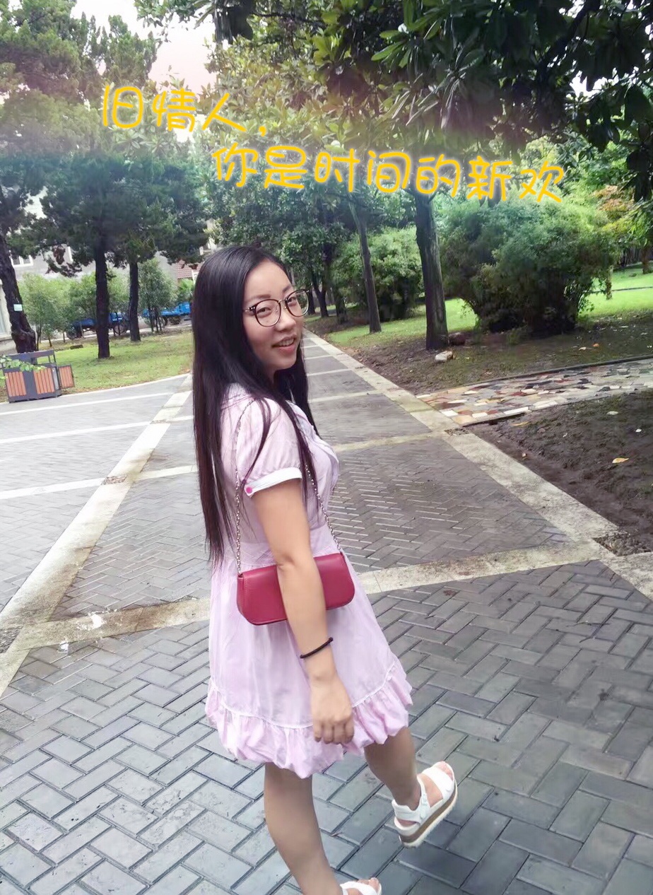 《旧情人，你是时间的新欢》 作者：依霖Elaine txt文件大小：219.91 KB