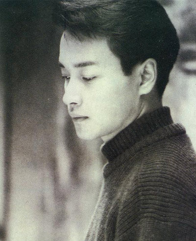 《（张国荣同人）[张国荣]一世[港娱]》 作者：我是七 txt文件大小：194.97 KB